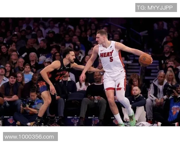 2014年热火与尼克斯激战回顾：篮球场上的经典对决与精彩瞬间